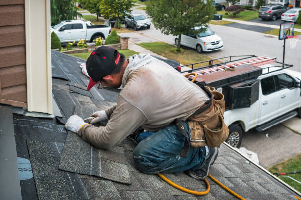 Professional Gutter Installation technician working in Richmond, MN